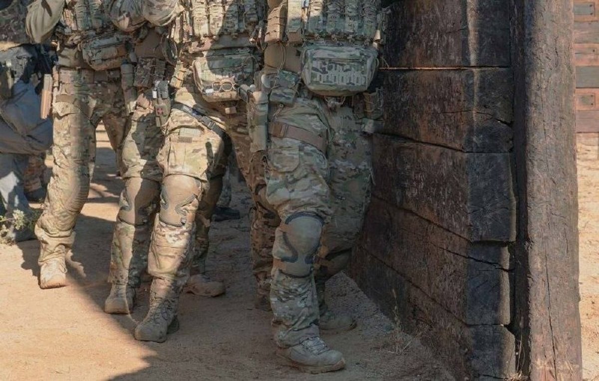 Обзор наколенников Arc’teryx Combat Knee Cap — изображение 3