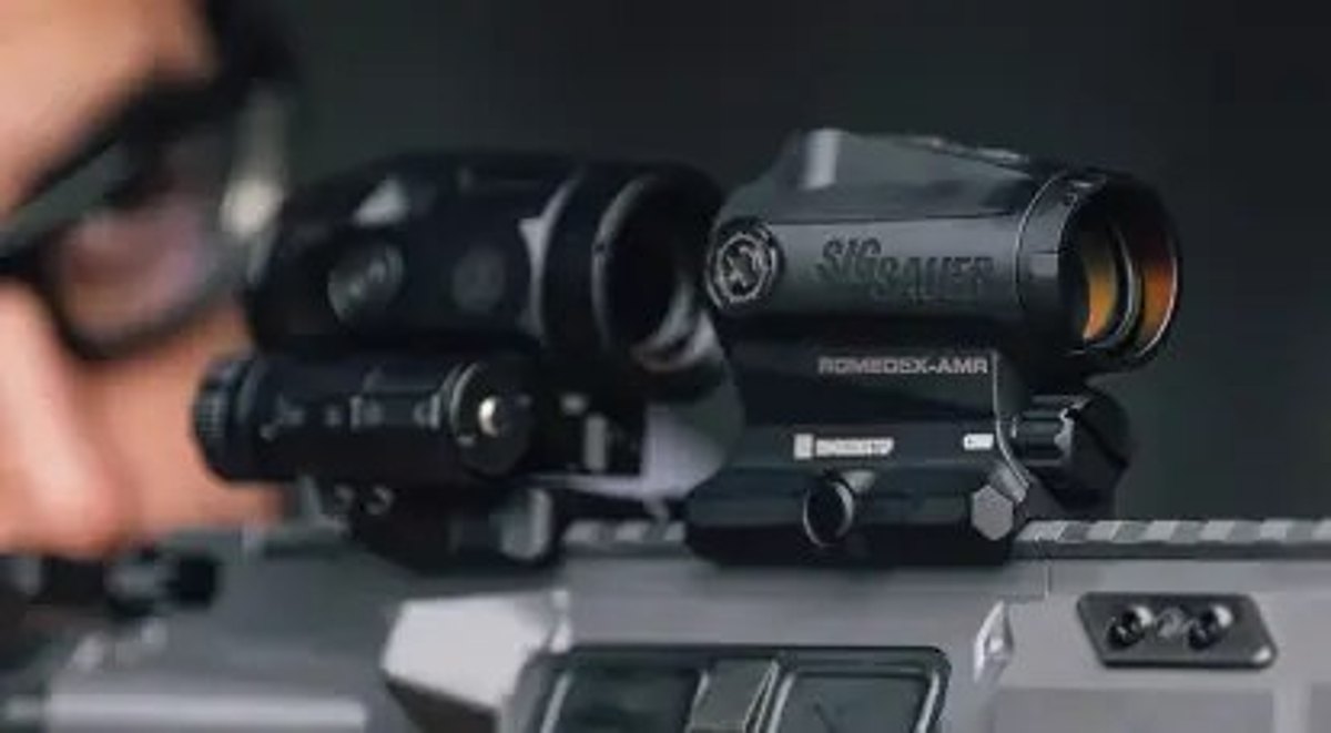 SIG Sauer ROMEO5X-AMR: коллиматор меняет сетку вместе с положением увеличителя — изображение 1