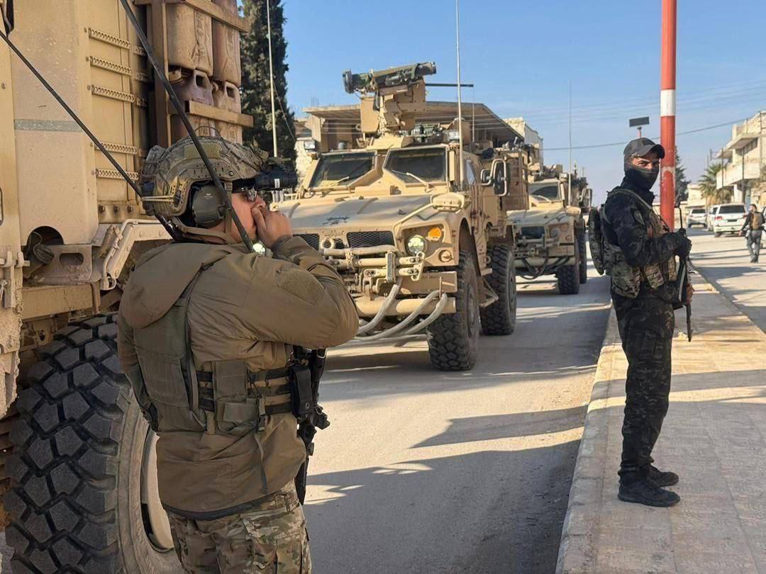 Зеленые береты 5th SFG в Сирии: снаряжение и ПНВ на шлемах — изображение 3