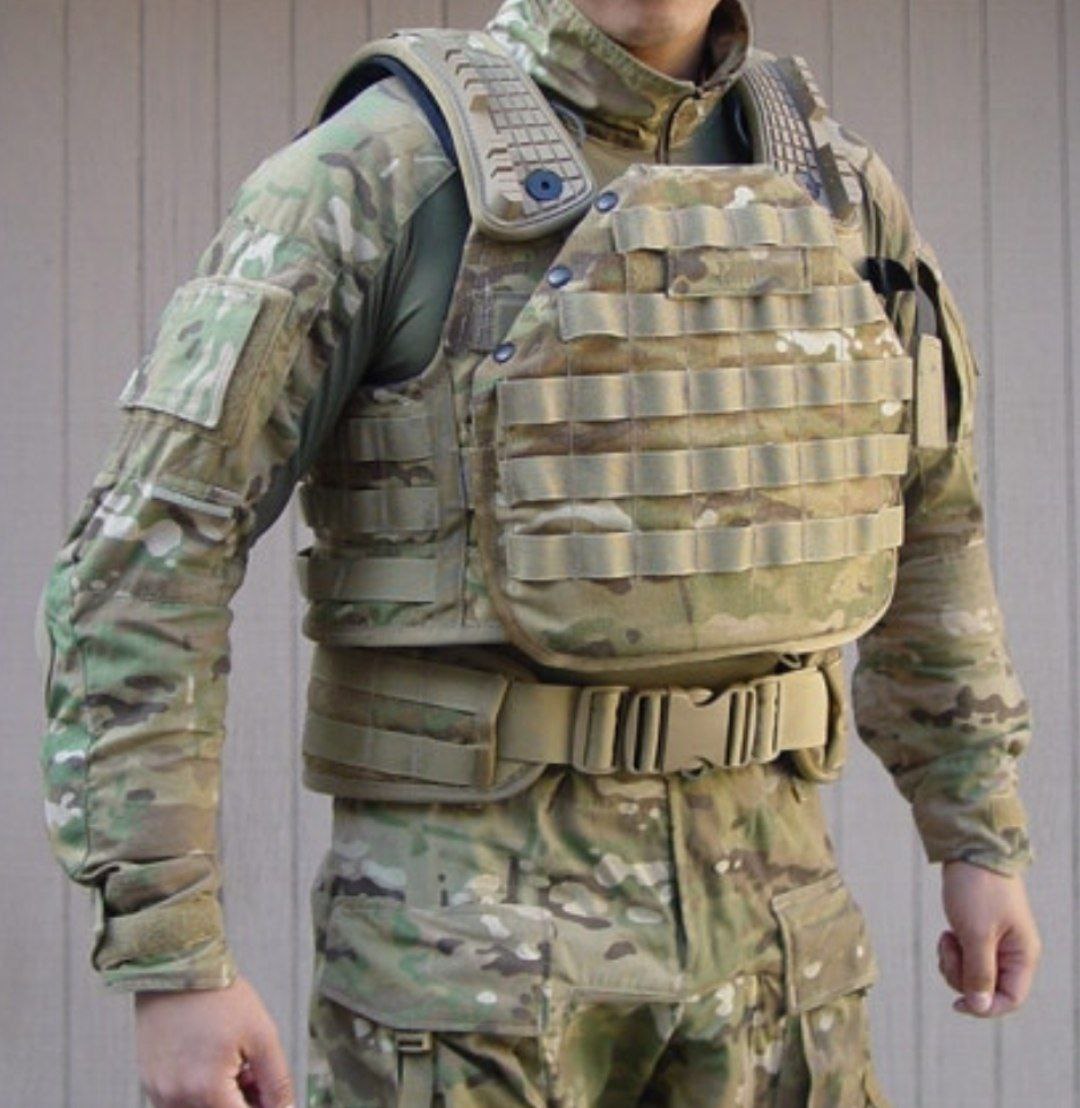 Crye Precision Cage Armor Chassis: история футуристичного бронежилета — изображение 1