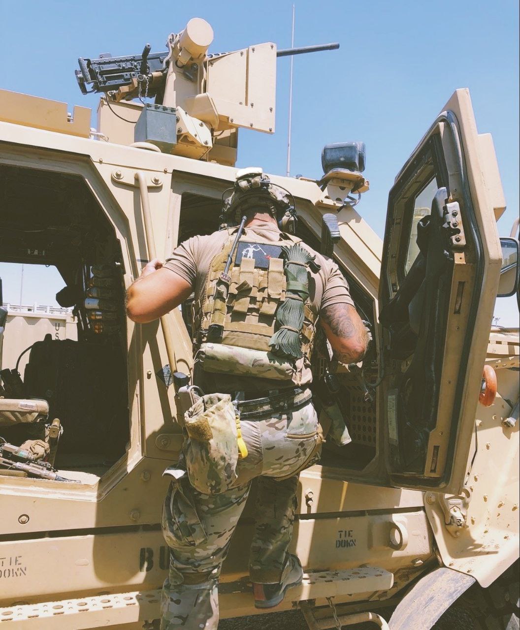 Ferro Concepts Roll 1: история и концепция компактного IFAK-подсумка — изображение 1