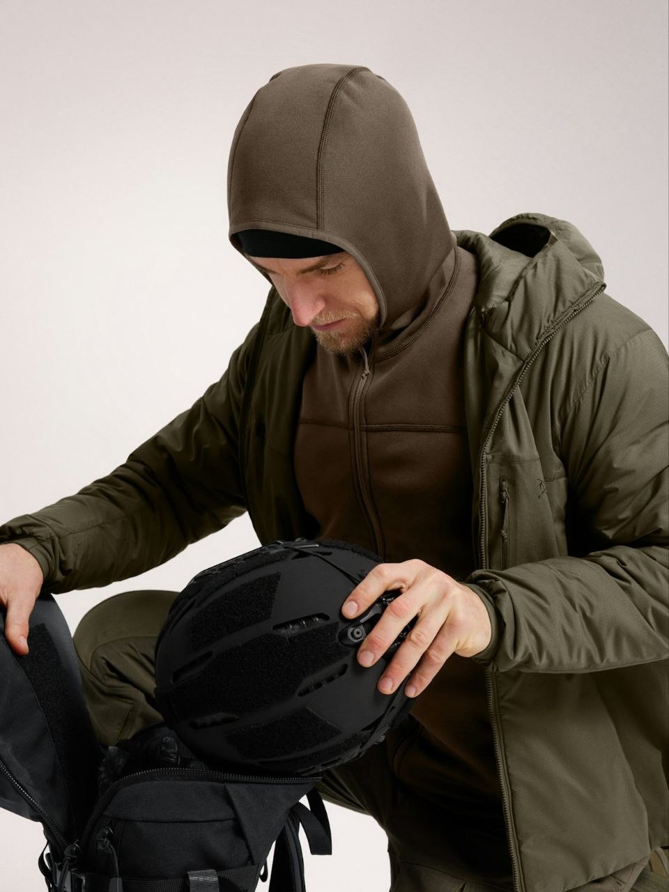 Arc'teryx Naga Hoody Gen 2.1: тёплый второй слой под снаряжение — изображение 2