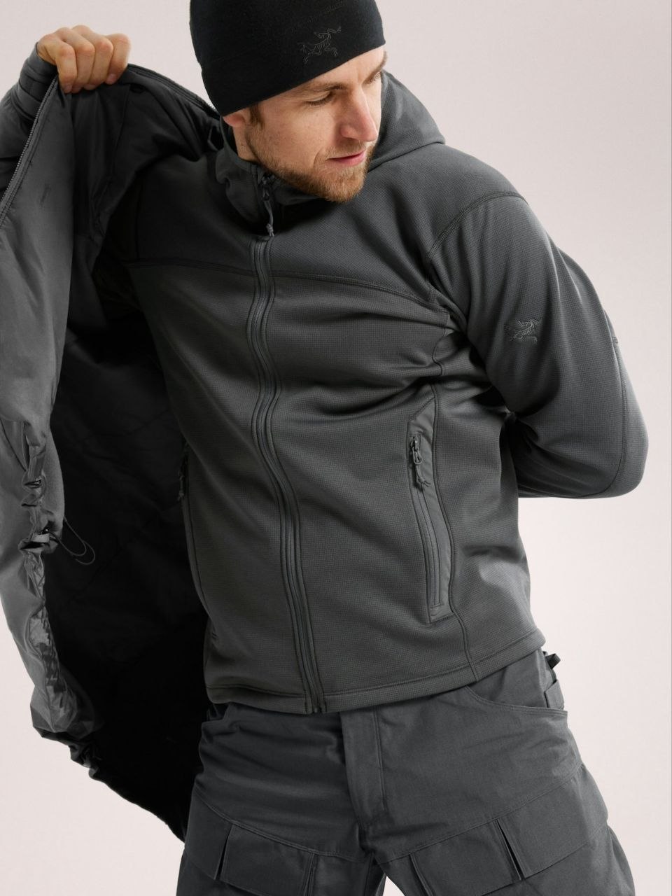 Arc'teryx Naga Hoody Gen 2.1: тёплый второй слой под снаряжение — изображение 3